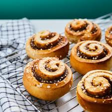 Suprima Cinnamon Scroll Dough Large 100gm 4pk